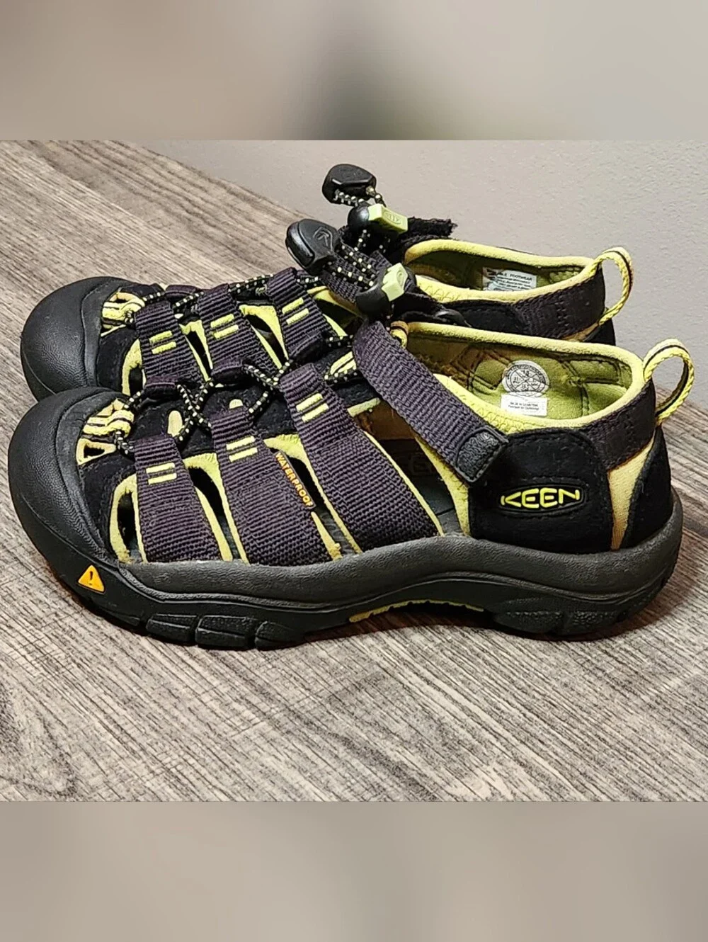 KEEN Kids' Black & Lime Sport Sandals Size 13